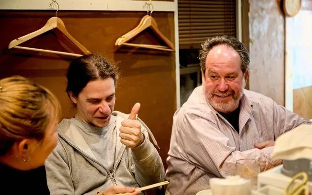 尼崎怀旧之旅～沉醉于昭和复古白日饮酒×赛马体验！～