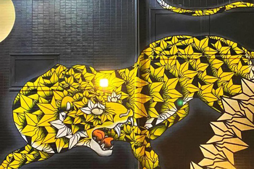 在色彩缤纷的壁画街道「十三」，和当地居民交流的超隐密酒吧巡游之旅#3