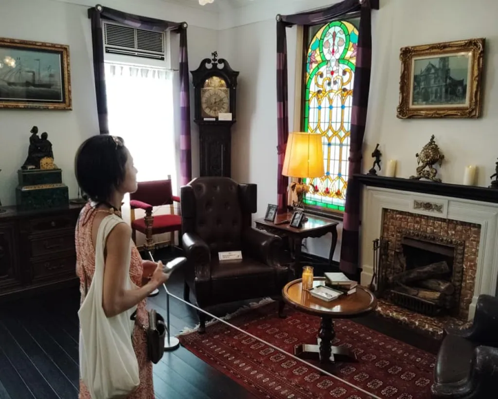 Kobe: Uroko-no-ie & Kitano Tenman Shrine - Scenic Tour#2