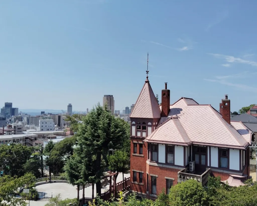 Kobe: Uroko-no-ie & Kitano Tenman Shrine - Scenic Tour#4