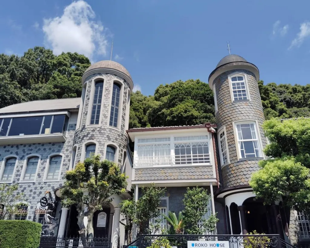 Kobe: Uroko-no-ie & Kitano Tenman Shrine - Scenic Tour#1