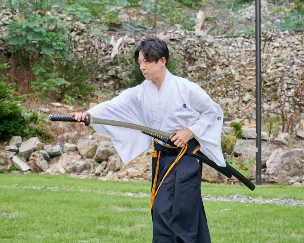Osaka: Private Samurai Experience - Train with Sword Master#1
