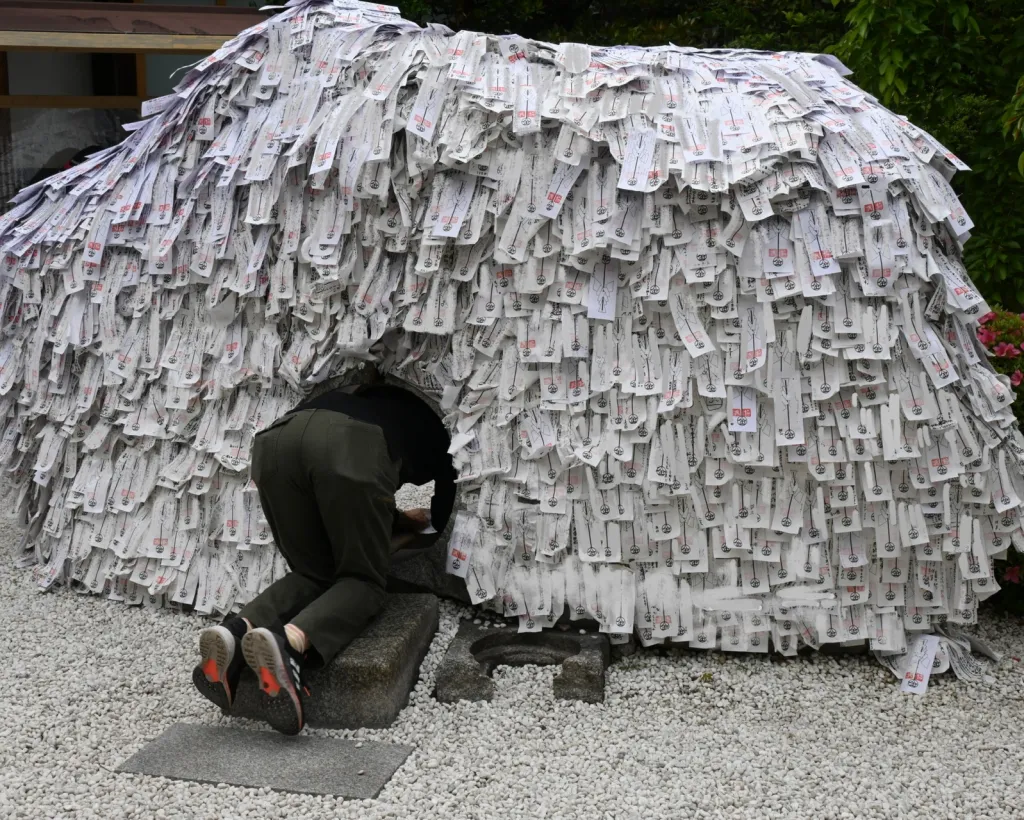 Kyoto: Meditate at Kenninji, Make a Wish at Yasui Konpiragu#1