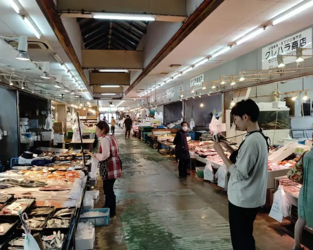 Near KIX: Fishing Market Tour with Local Guide#1