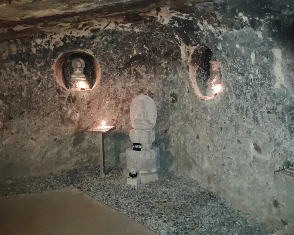 Kamakura: Visit the Great Buddhas & Mysterious Cave Temple#3