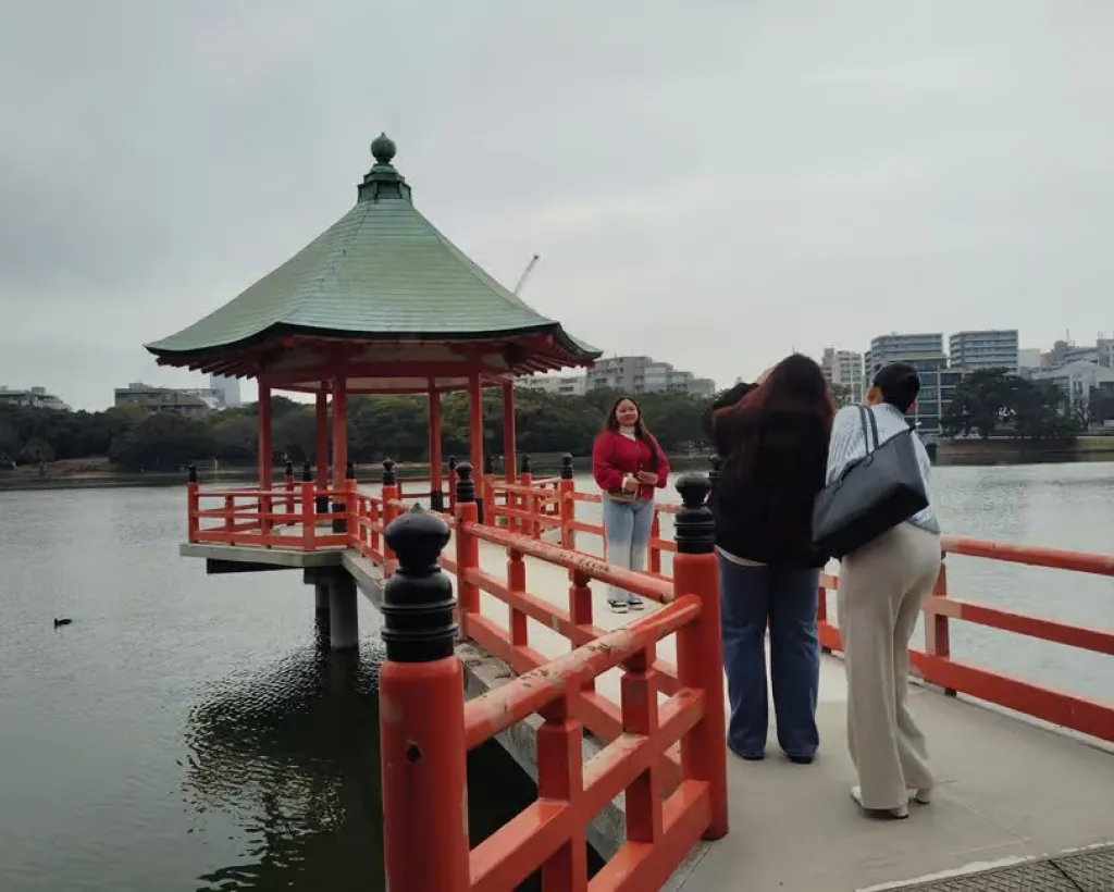 Fukuoka: Ohori Park Walking Tour with Guide#1