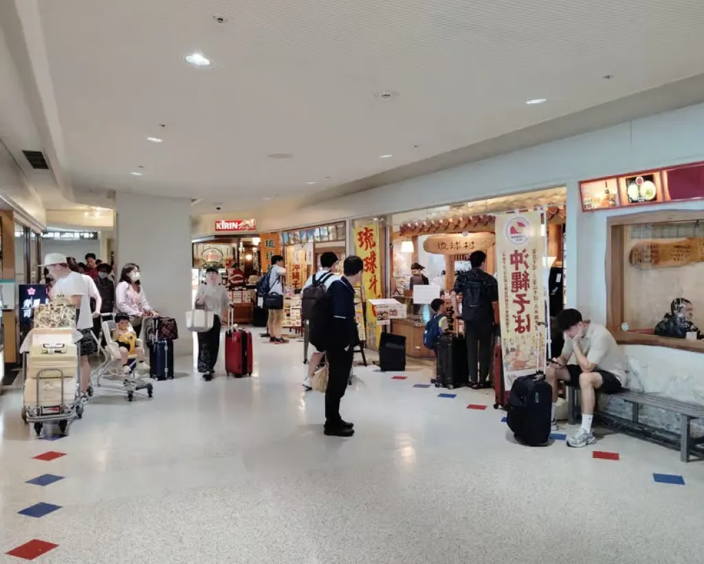 Naha: Airport Food Tour for a Delicious Start or Farewell#4