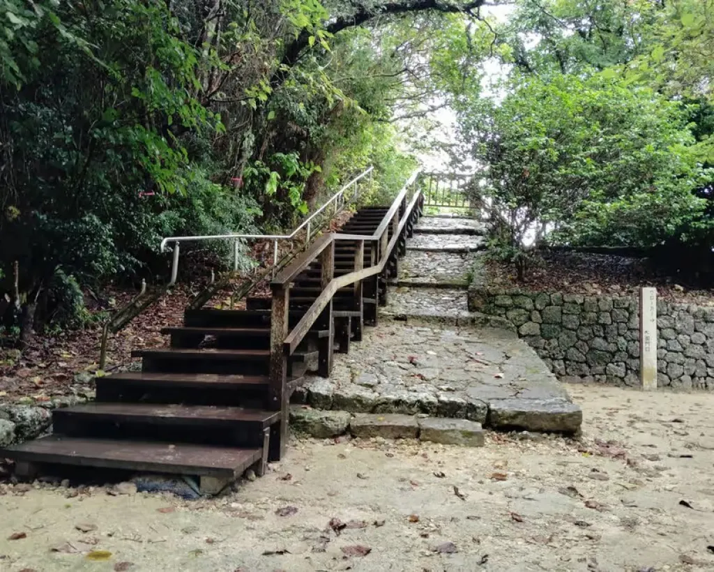 Okinawa: Sacred Sefa Utaki Walk into Ryukyu’s Spiritual#3