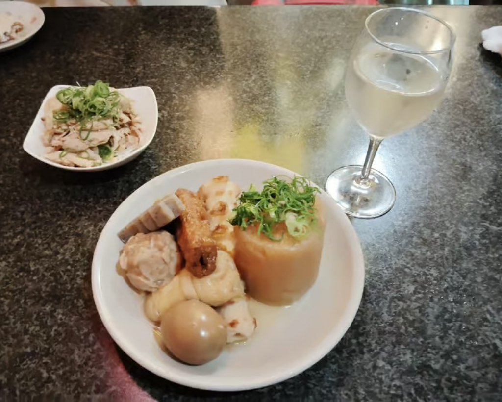 Himeji: Nightlife Tour with Local Guide and Food#4