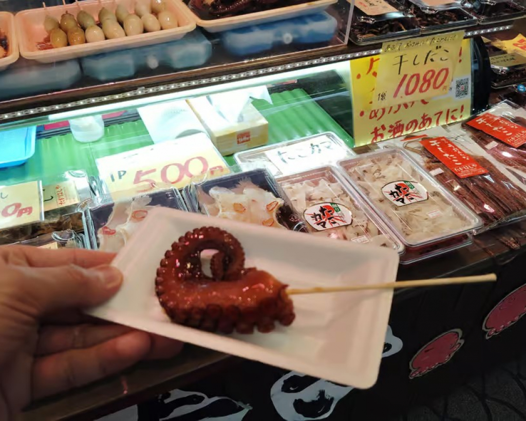Kobe: Local Market Uonotana Guided Food Tour with Tastings#2