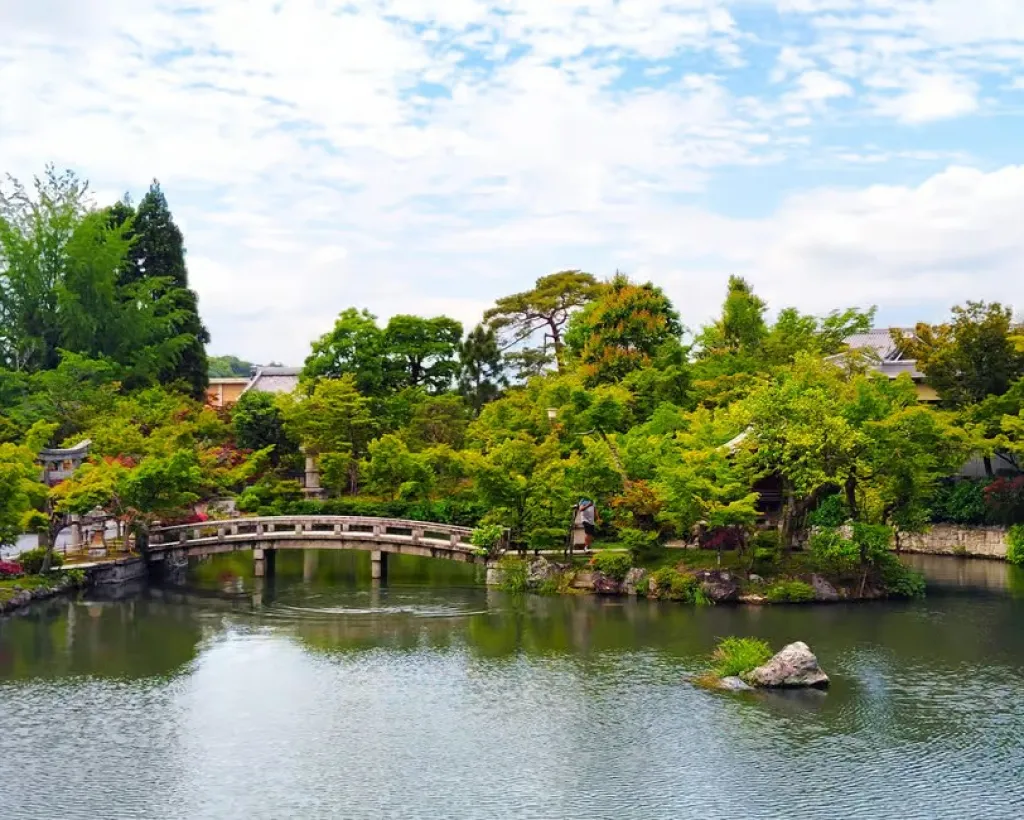 Kyoto: Serene Stroll Through Eikando’s Timeless Temple Paths#1