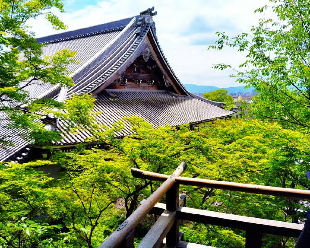 Kyoto: Serene Stroll Through Eikando’s Timeless Temple Paths#2