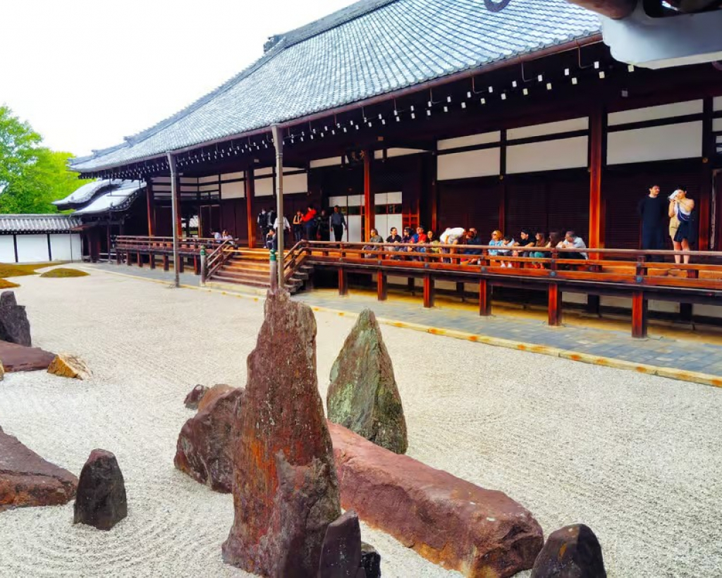 Kyoto: Tofuku-ji Temple and Komyo-in Guided Walking Tour#5