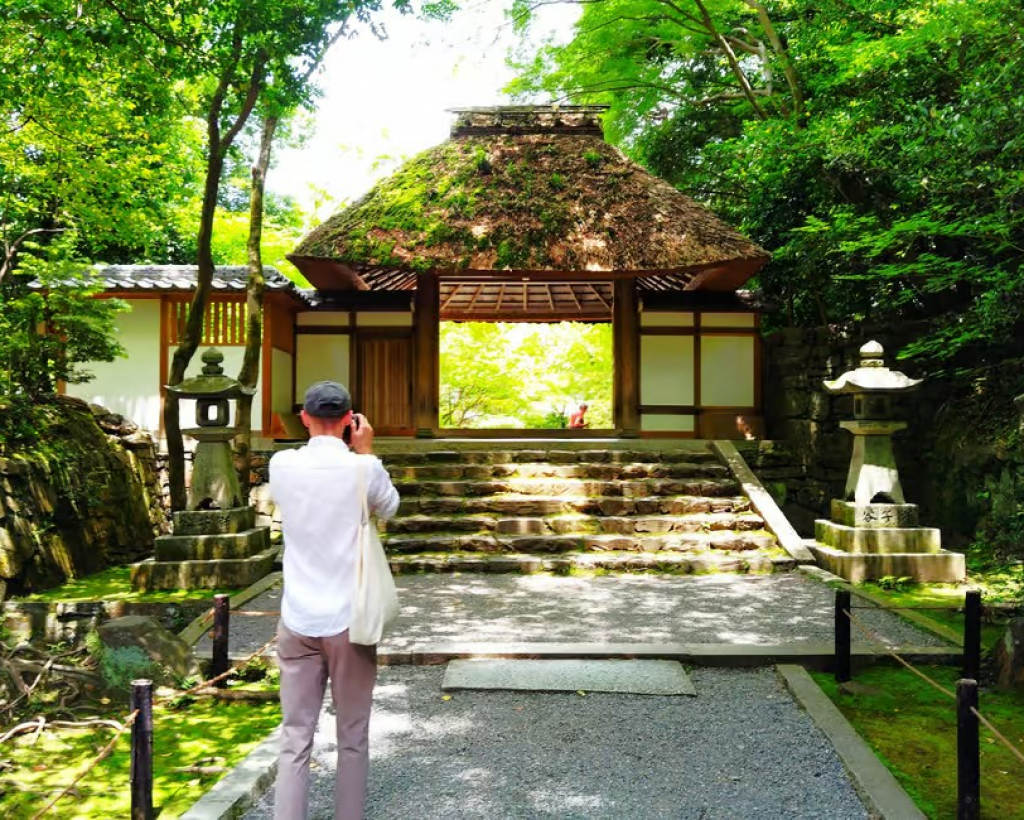 Kyoto: Philosopher’s Path and Hidden Temple Walking Tour#1