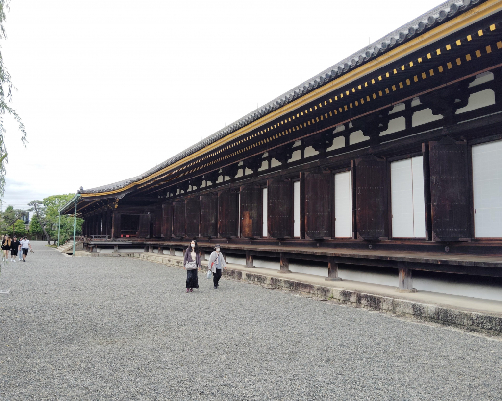 Kyoto: 1,001 Kannon Statues at Sanjūsangen-dō Temple#5