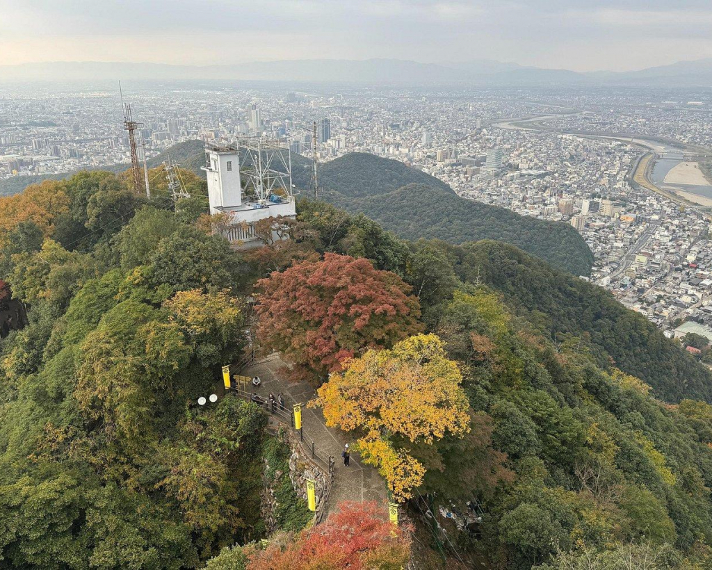 2 Hour Private Scenic Mountain Castle Tour in Gifu#5