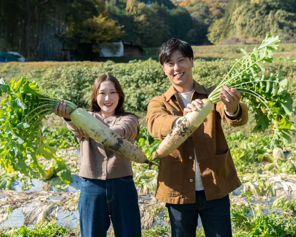於枚方的山林間！採收時令蔬菜與品嚐當地的蔬菜健康午餐、使用喜歡的香草製作香皂與選擇花材製作原創的花藝瓶#1