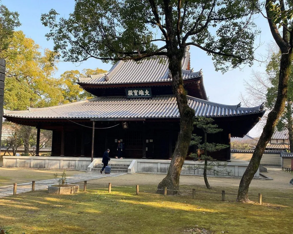 Hakata Serenity Tour: Temples, Gardens & River Cruise#3