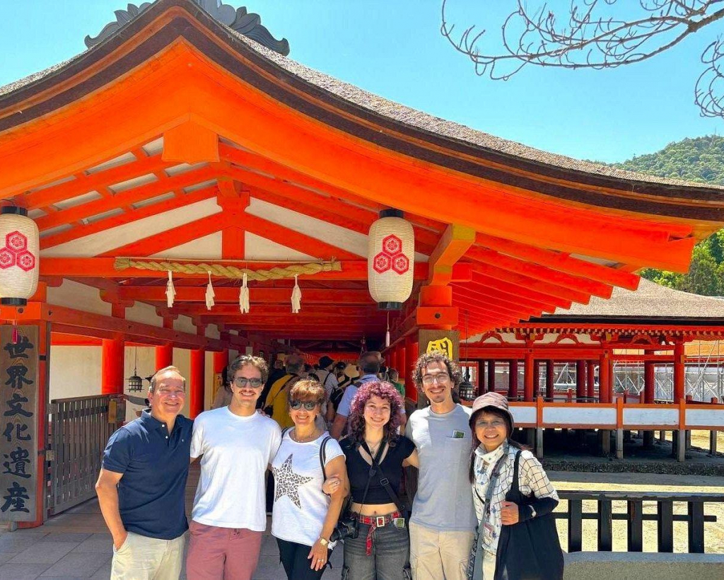 Hiroshima Private Custom Walking Tour#1