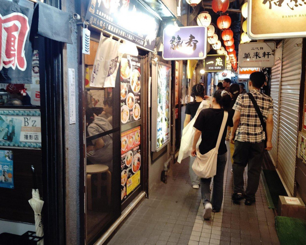 Sapporo: Night Ramen Crawl Through the Famous Yokocho Alley#3