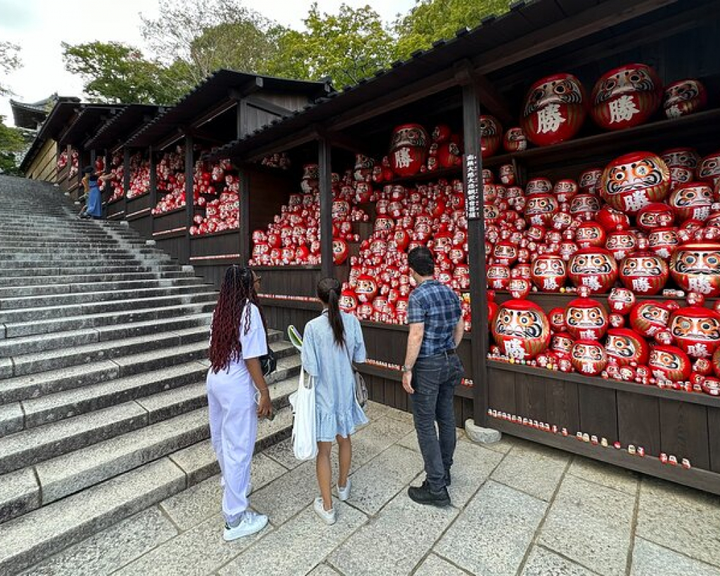 Osaka: Katsuo-ji Temple with Hundreds of Daruma Figures#2