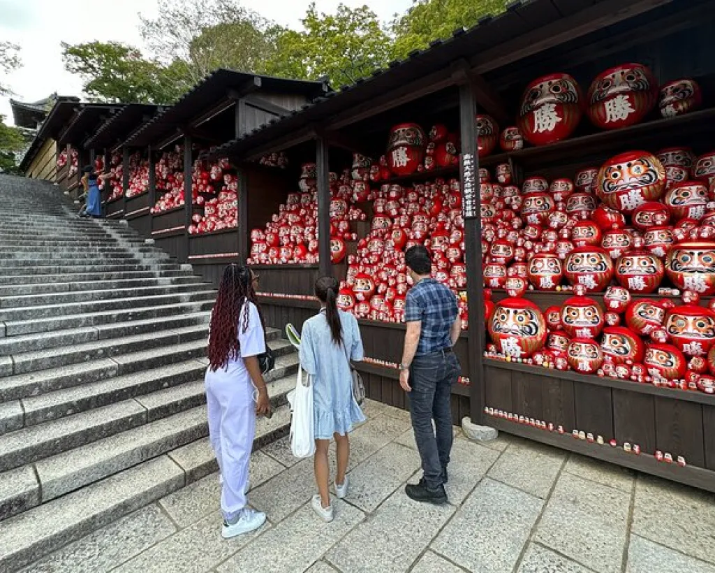 Osaka: Katsuo-ji Temple with Hundreds of Daruma Figures#2