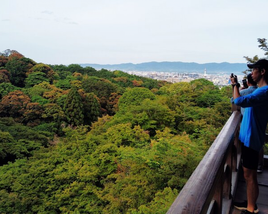 Kyoto: Sunrise Serenity at the Sacred Kiyomizu-dera Temple#4