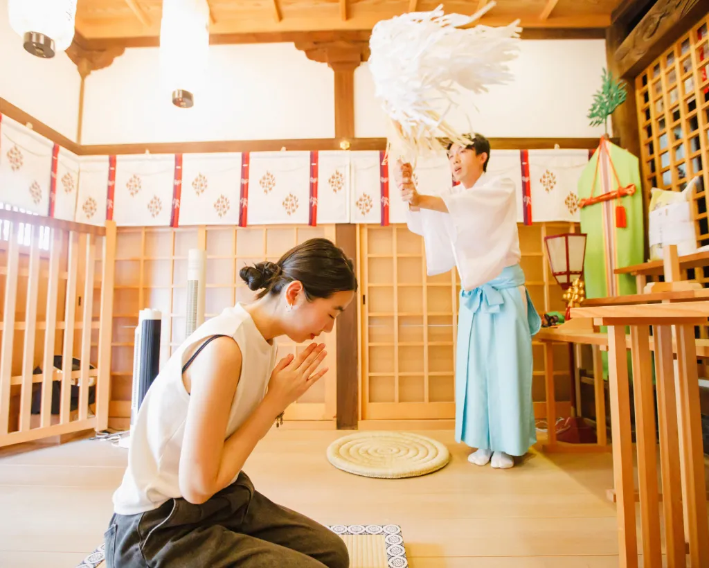 大阪：參觀老字號玻璃工坊與製作玻璃珠項鍊＆神社祈禱體驗#5