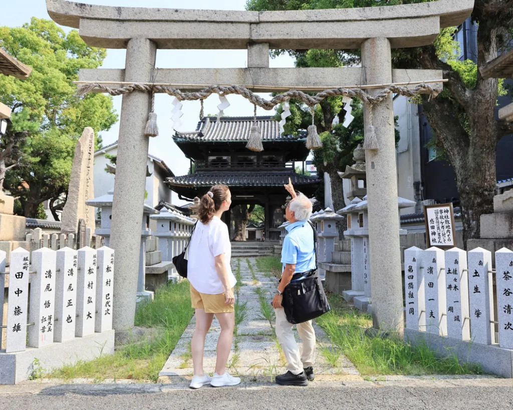 Osaka: Japan's Only Independently Evolved "Jinaicho" Temple Town Tour, Sweets Making & Matcha Tea Experience#3