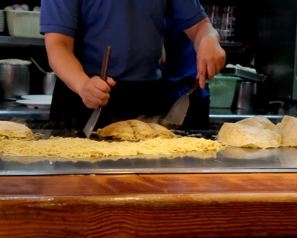 Hiroshima: Enjoy Okonomiyaki at Okonomi-mura#2