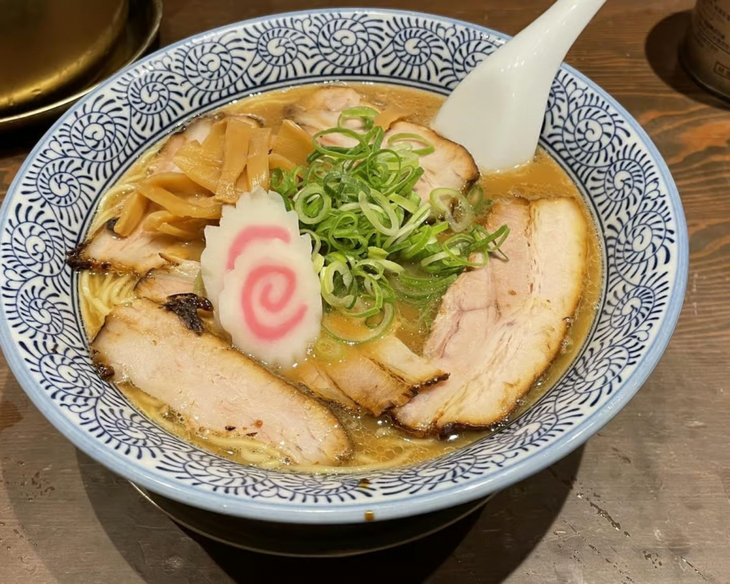 Wakayama: Ramen Lovers’ Crawl — Two Bowls, One Night#1