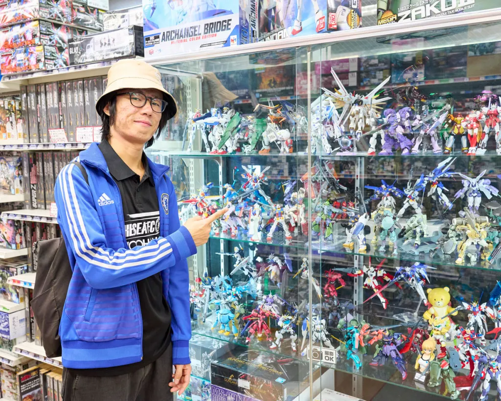 Osaka Nipponbashi: Anime, games and figurines Otaku culture tour#4