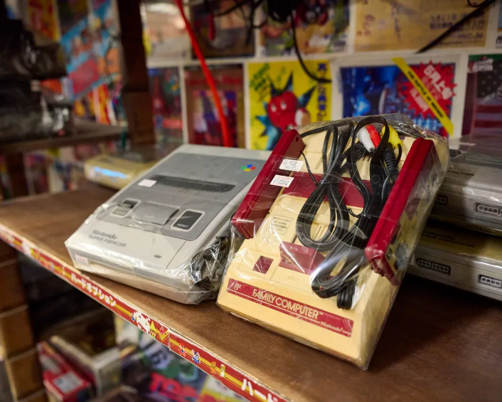 Osaka Nipponbashi: Anime, games and figurines Otaku culture tour#2