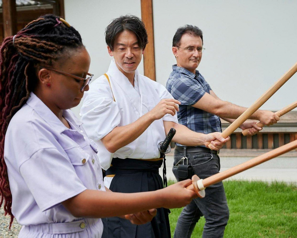 Osaka: Samurai Sword Experience at Historic Kōzu Shrine#3