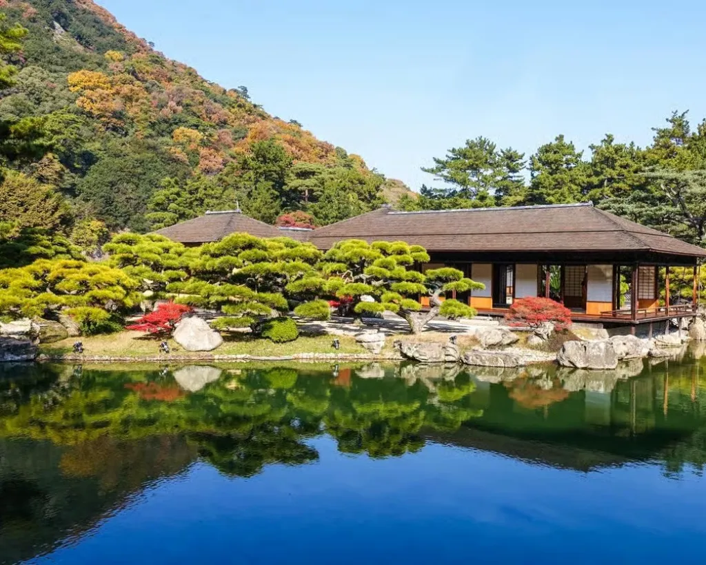 Kagawa: Ritsurin Garden Guided Walking Tour#1