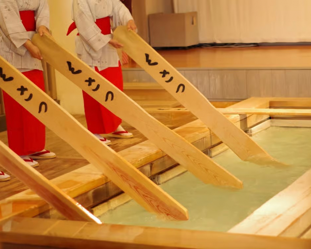 Kusatsu: Hot Spring Culture Walk at Yubatake & Sainokawara#1