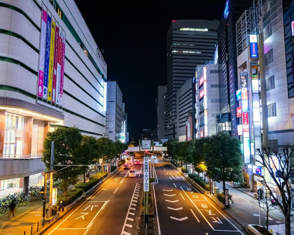 Saitama: Choose-Your-Start Local Bar Hopping Night Tour#4