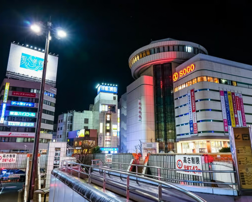 Saitama: Choose-Your-Start Local Bar Hopping Night Tour#2