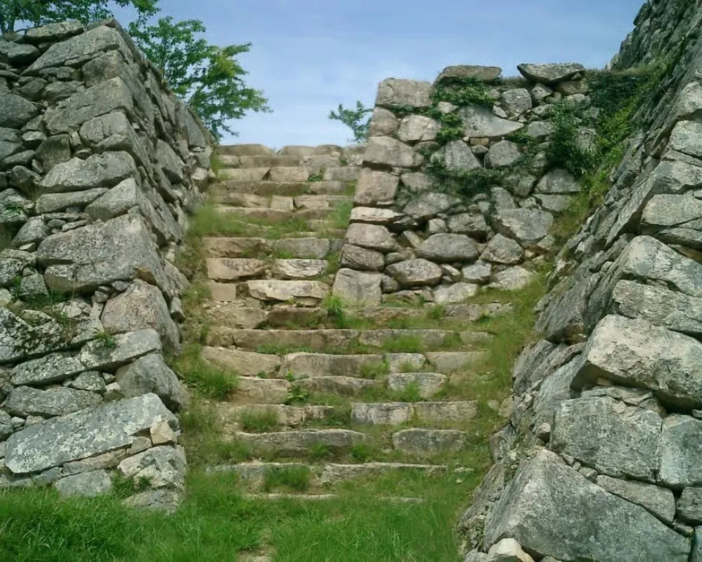 Hyogo: Takeda Castle “Castle in Sky” Mountain Hiking Tour#4