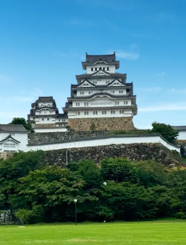 Himeji: Guided Tour of Himeji Castle & Cozy Engyoji Temple