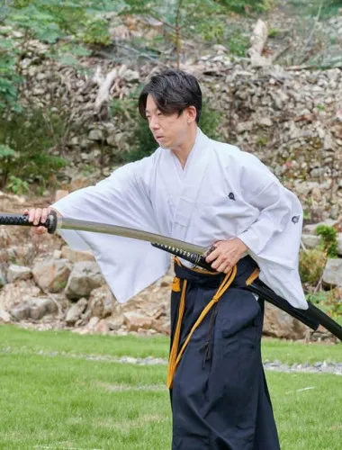 Osaka: Private Samurai Experience - Train with Sword Master