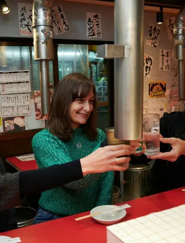 Osaka: Tenma Bar-Hopping Tour with Local Drinks & Flavors