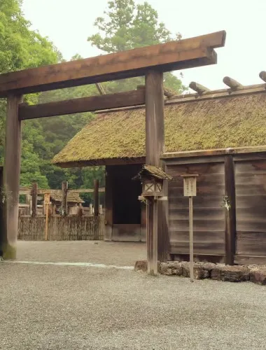 Ise: Guided Geku and Naiku in the Sacred Pilgrimage Order