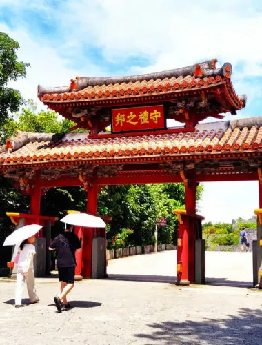 Okinawa: Shurijo Castle & Tamaudun Guided Tour - UNESCO Site