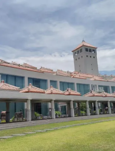 Okinawa: Peace Memorial Museum and Cornerstone Tour