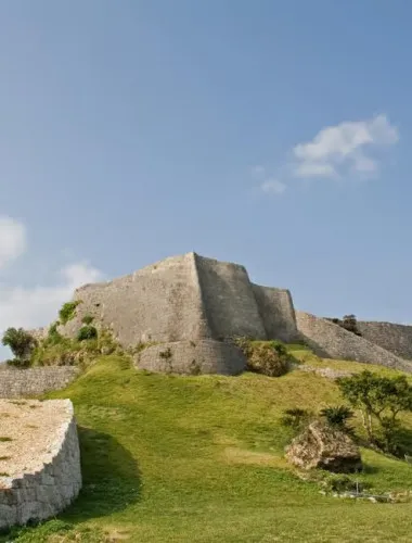 Okinawa: Katsuren Castle Ruins and Museum Guided Tour