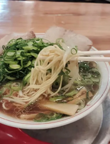 Kobe: Ramen Tasting Tour with Local Guide