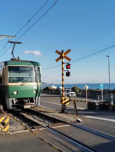 Kamakura: Enoden Train and Slam Dunk Spot Guided Tour