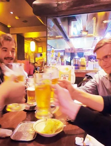 Otaru: Guided Bar Hopping Tour with Food & Drink Credit