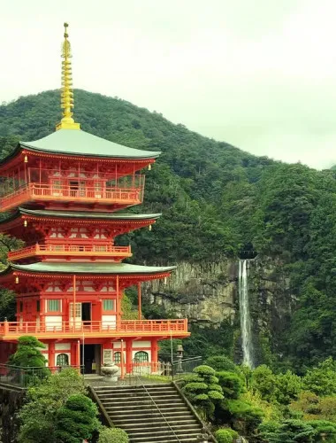 Wakayama: Kumano Nachi Taisha, Seiganto-ji & Waterfall Tour